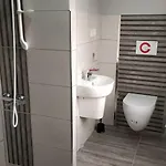 Razi Turizm Apartamento *